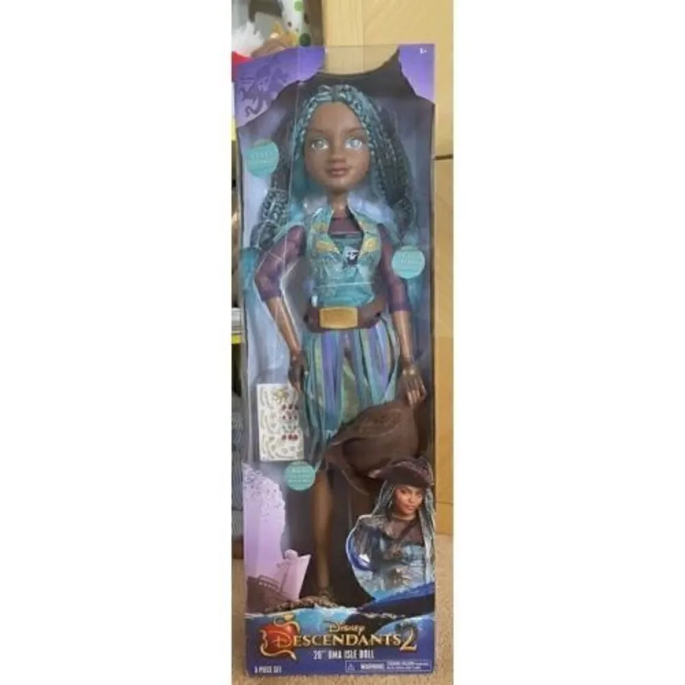 Disney 2017 Descendants 2 Uma Isle  My Size 28